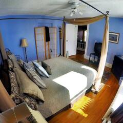 Отель Blue Gables Bed and Breakfast ванная