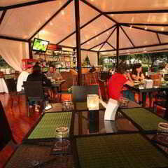 Отель Khao Kheaw es-ta-te Camping Resort & Safari гостиничный бар