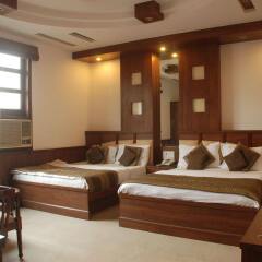 Hotel Baba Deluxe развлечения