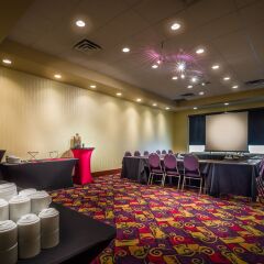 Отель Deerfoot Inn & Casino Канада, Калгари - отзывы, цены и фото номеров - забронировать отель Deerfoot Inn & Casino онлайн помещение для мероприятий