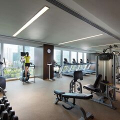 Отель Hilton Shenzhen Futian фитнесс-зал фото 2