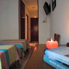 Отель Hostal Pretoria сейф в номере