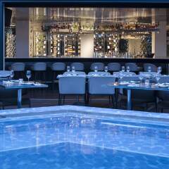 Sir Joan Hotel