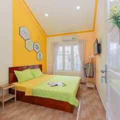 Отель Megi Homestay Нячанг комната для гостей