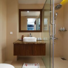 Vinh Hung 2 City Hotel ванная фото 2
