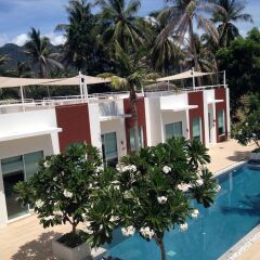 Отель The Beach Village Resort балкон