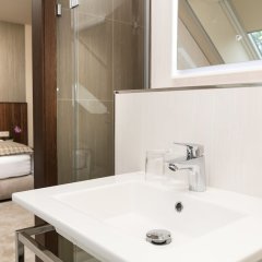 Отель Kalvaria Венгрия, Дьёр - отзывы, цены и фото номеров - забронировать отель Kalvaria онлайн ванная