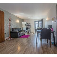Отель Modern, Spacious 1BR Central Manchester Flat for 2 Великобритания, Манчестер - отзывы, цены и фото номеров - забронировать отель Modern, Spacious 1BR Central Manchester Flat for 2 онлайн комната для гостей фото 2