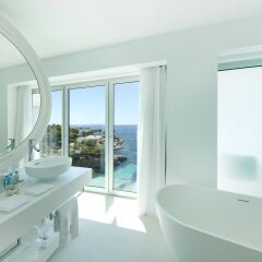 Отель Iberostar Grand Portals Nous - Adults Only ванная фото 2