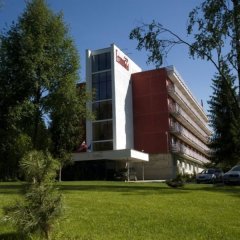 Отель Econo Hotel Словакия, Жилина - отзывы, цены и фото номеров - забронировать отель Econo Hotel онлайн вид на фасад фото 2