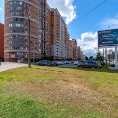 Отель FlatStar Bogatyrskiy 22k1 Санкт-Петербург парковка