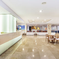 Globales Santa Ponsa Park Hotel интерьер отеля фото 2