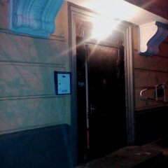 Hostel Na Shabolovke парковка