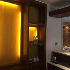 Отель Palm Beach Resort&Spa Sanya сейф в номере