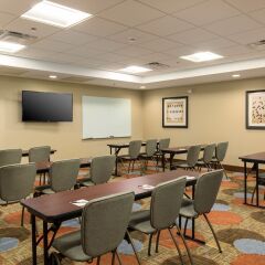 Отель Staybridge Suites Columbus Polaris