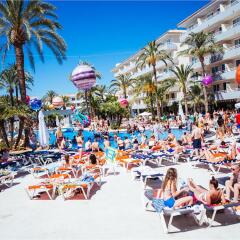 Отель Club B by BH Mallorca пляж фото 2
