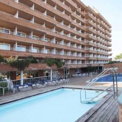 Отель Prestige Sant Marc Испания, Курорт Росес - отзывы, цены и фото номеров - забронировать отель Prestige Sant Marc онлайн бассейн