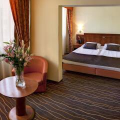 Отель Luxury Family Hotel Bila Labut Чехия, Прага - - забронировать отель Luxury Family Hotel Bila Labut, цены и фото номеров удобства в номере