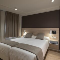 Отель & Aparthotel Cosmos Андорра, Лес-Эскальдес - 4 отзыва об отеле, цены и фото номеров - забронировать отель & Aparthotel Cosmos онлайн комната для гостей фото 4
