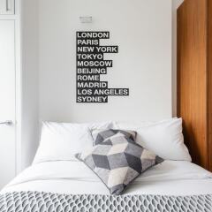 Отель The Notting Hill Nook - Bright & Quiet 2BDR Apartment Великобритания, Лондон - отзывы, цены и фото номеров - забронировать отель The Notting Hill Nook - Bright & Quiet 2BDR Apartment онлайн комната для гостей фото 5