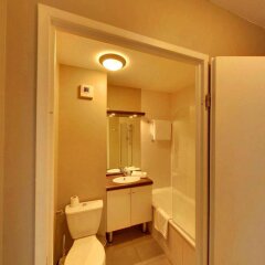 Les Pins Galants in Tournefeuille, France from 102$, photos, reviews - zenhotels.com bathroom