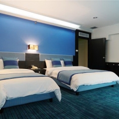 Karnmanee Palace Hotel сейф в номере