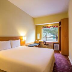 ibis Dubai Mall of the Emirates Hotel комната для гостей фото 4