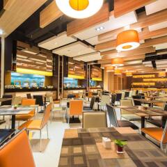 Mida Hotel Ngamwongwan гостиничный бар