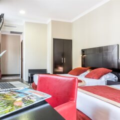 Отель Hôtel de Suède Франция, Ницца - 8 отзывов об отеле, цены и фото номеров - забронировать отель Hôtel de Suède онлайн комната для гостей фото 3