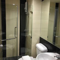 Top High Airport Link Hotel ванная
