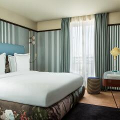 Hotel du Rond-Point des Champs Elysees комната для гостей фото 3