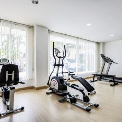 Отель KM Condo Seaside фитнесс-зал фото 3