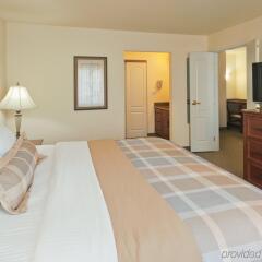 Отель Staybridge Suites Sacramento Airport Natomas удобства в номере