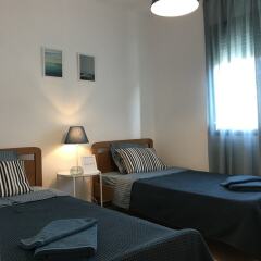 Отель Stunning sea-front maisonette Греция, Пефкохори - отзывы, цены и фото номеров - забронировать отель Stunning sea-front maisonette онлайн комната для гостей фото 3