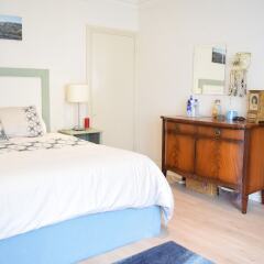 Апартаменты 2 Bedroom Apartment With Garden Near Maida Vale комната для гостей фото 2