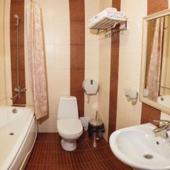 Гостиница Royal в Анапе отзывы, цены и фото номеров - забронировать гостиницу Royal онлайн Анапа ванная