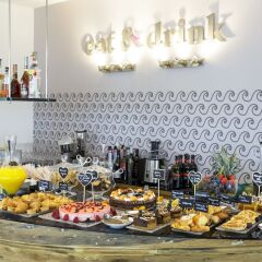 Отель You & Me Beach Hotel Италия, Римини - отзывы, цены и фото номеров - забронировать отель You & Me Beach Hotel онлайн гостиничный бар