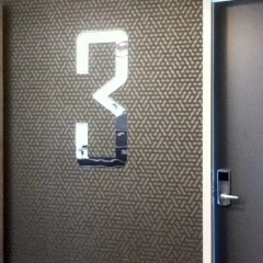 Hotel Vossius Vondelpark сейф в номере