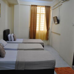 Al Quds Hotel Resort In Kota Bharu Malaysia From 87 Photos Reviews Zenhotels Com