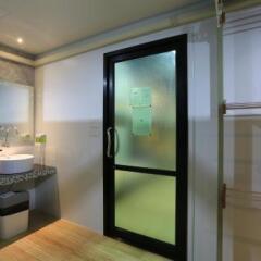 Good Dream Hotel 2* Кровать в общем номере с двухъярусной кроватью фото 9