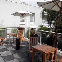 Отель Quality Hotel & Suites Bercy Bibliothèque by HappyCulture Франция, Париж - 3 отзыва об отеле, цены и фото номеров - забронировать отель Quality Hotel & Suites Bercy Bibliothèque by HappyCulture онлайн балкон