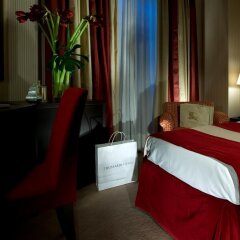 Dei Borgognoni Hotel сейф в номере