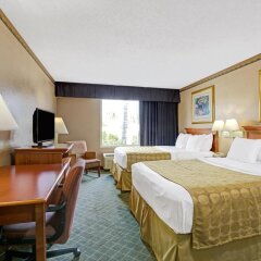 Отель Ramada Waterfront Sarasota удобства в номере