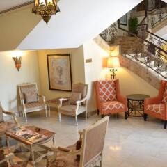 Sheraton Khalidiya Hotel интерьер отеля