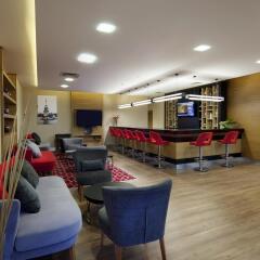 Отель Hilton Garden Inn Istanbul Golden Horn интерьер отеля