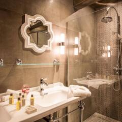 Chalet Hotel le Castel ванная