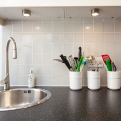 Апартаменты 1 Bedroom Apartment In Fitzrovia Sleeps 4 в номере