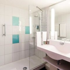 Отель Novotel Nuernberg Messezentrum Германия, Нюрнберг - отзывы, цены и фото номеров - забронировать отель Novotel Nuernberg Messezentrum онлайн ванная фото 2