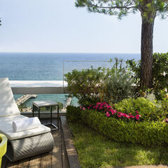 Le Grand Hotel Cannes пляж