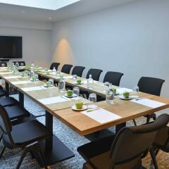 Отель Courtyard by Marriott Brussels EU